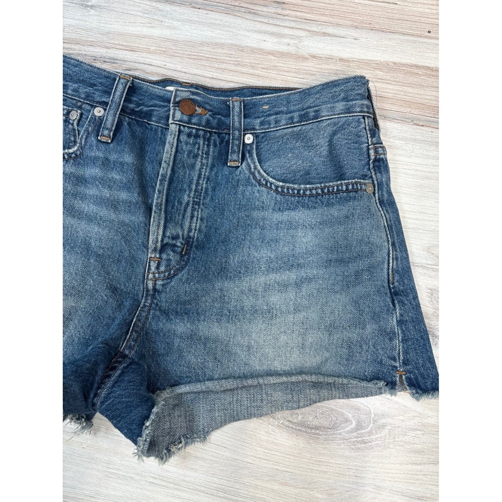 Madewell Relaxed Denim Shorts Womens Size 26 Blue Wash Distressed Raw Hem - Picture 4 of 13